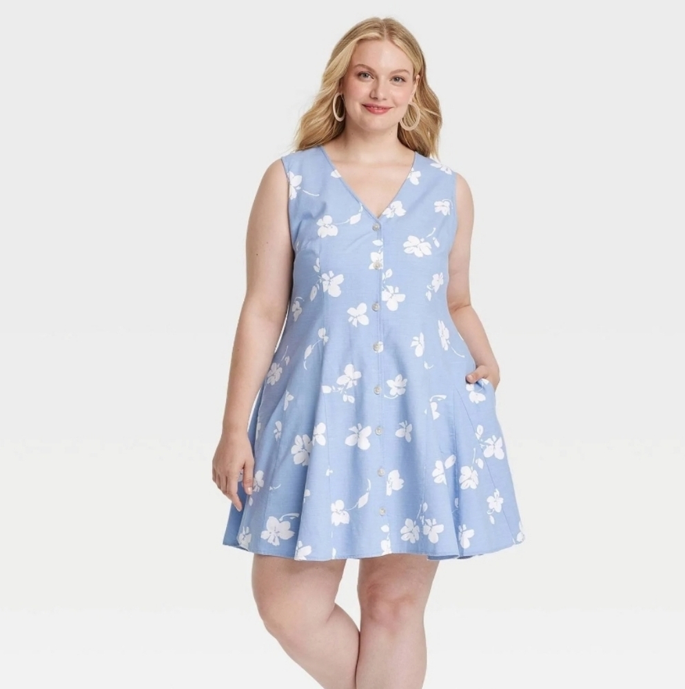 Universal thread Women's blue and white floral Button-Front Mini Sundress